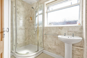 Shower room - click for photo gallery
